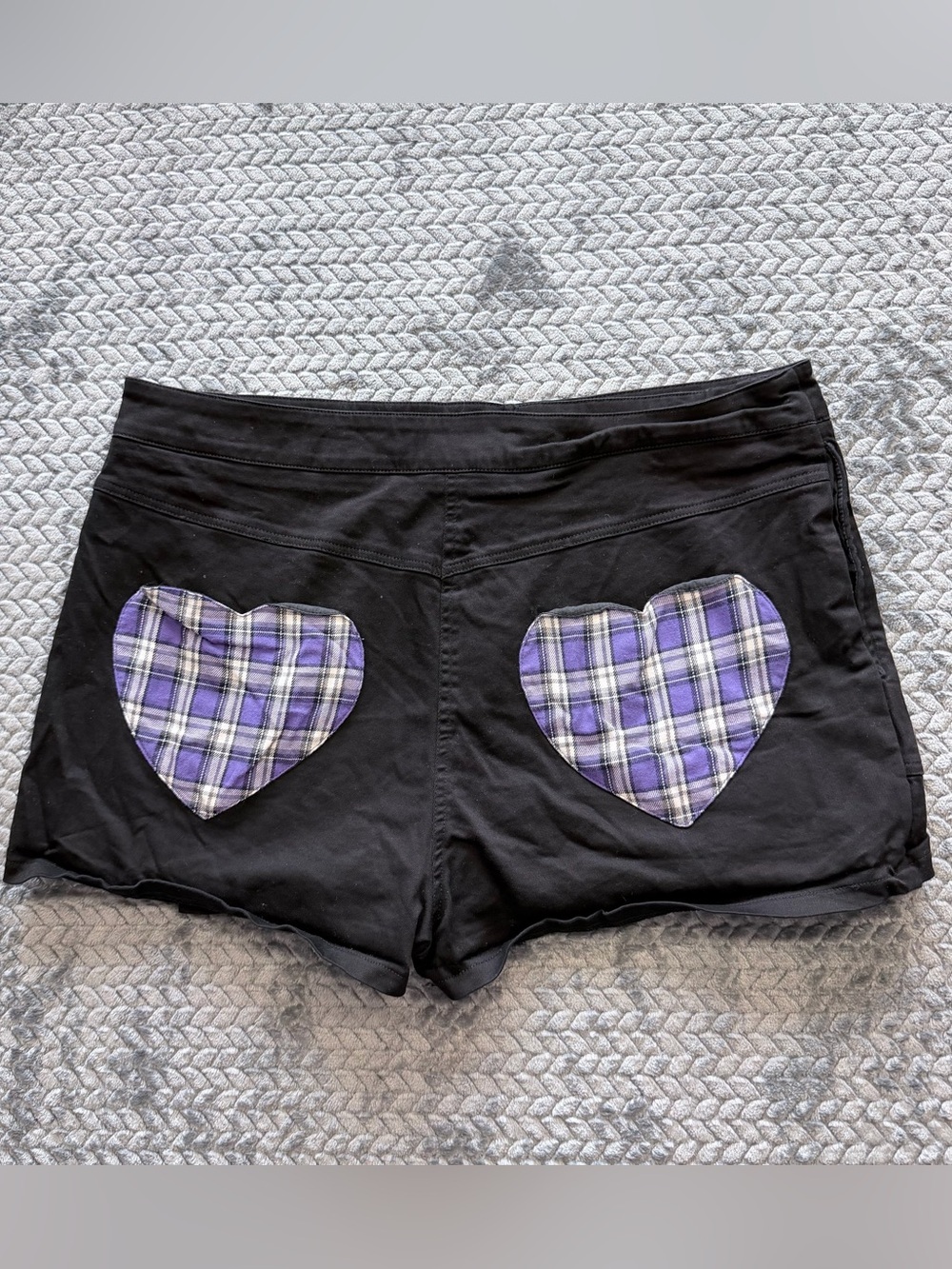 Tunnel Vision Black Heart Plaid Patch Pleated Skort Size XL - Picture 2 of 12